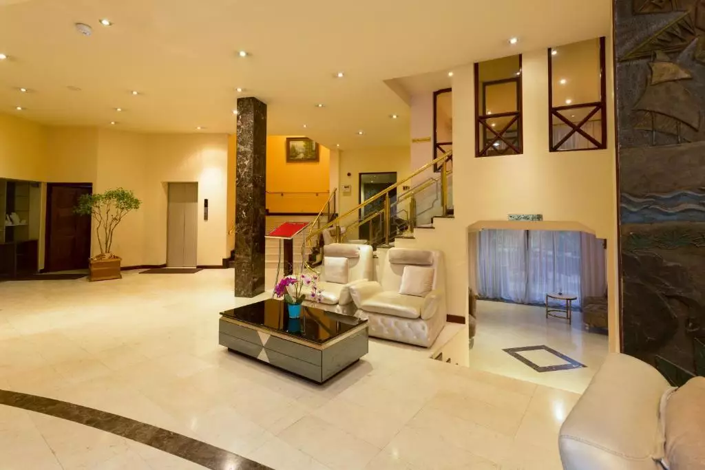 Devon Hotel